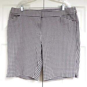 Chico's 3 Secret Stretch Shorts Misses Size 16